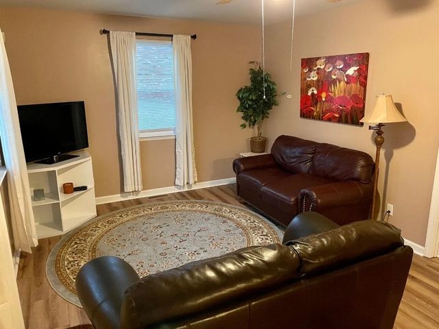 4940 Buena Vista Pike, Nashville, TN 37218