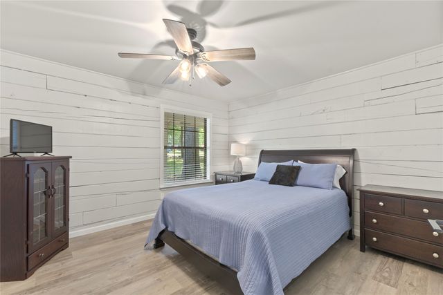 323 Dyer Circle, Payne Springs, TX 75156