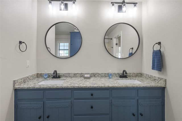 323 Dyer Circle, Payne Springs, TX 75156
