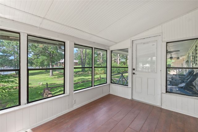 323 Dyer Circle, Payne Springs, TX 75156