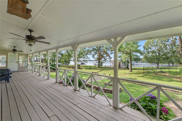 323 Dyer Circle, Payne Springs, TX 75156