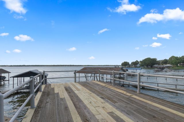 323 Dyer Circle, Payne Springs, TX 75156