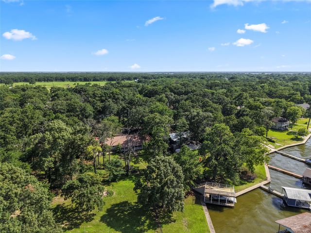 323 Dyer Circle, Payne Springs, TX 75156