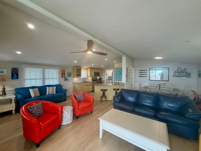 1914 Lark Dr., Surfside Beach, SC 29575