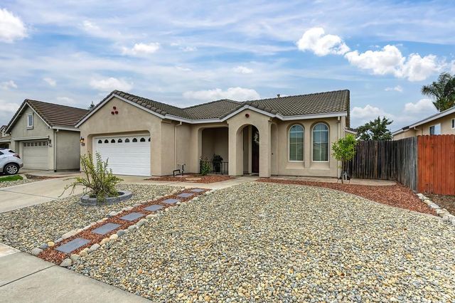 4700 Chamberlin Cir, Elk Grove, CA 95757