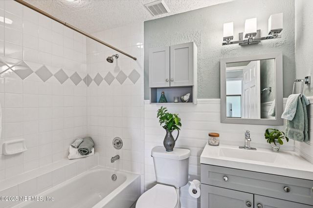 1916 WOODLAKE Drive, Fleming Island, FL 32003