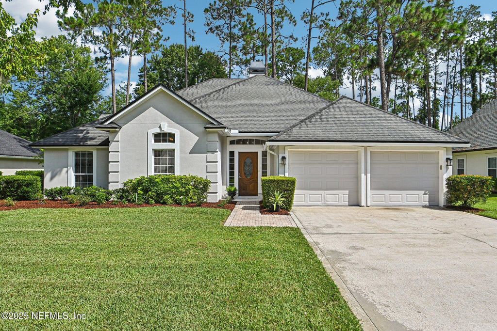 1916 WOODLAKE Drive, Fleming Island, FL 32003