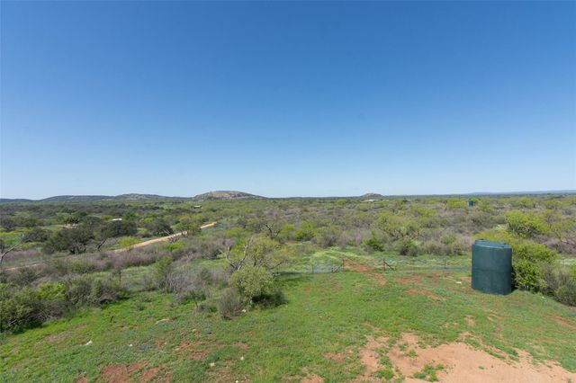 1137 County Road 314, Llano, TX 78643