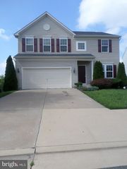 9309 BIRCH CLIFF DR, Fredericksburg, VA 22407