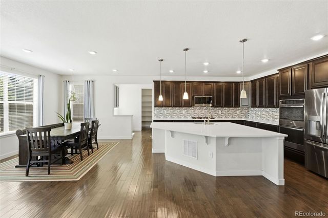 9810 Taylor River Circle, Littleton, CO 80125