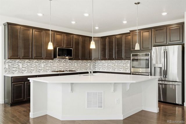 9810 Taylor River Circle, Littleton, CO 80125