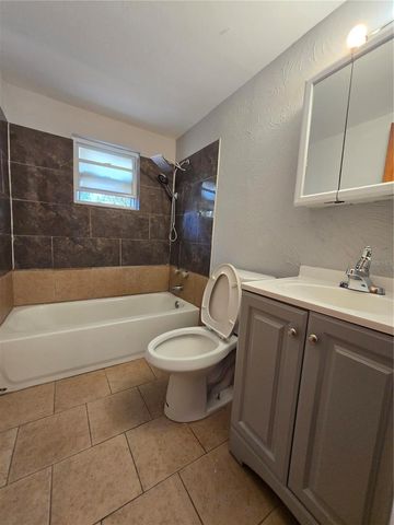 209 W KIRBY STREET, Tampa, FL 33604
