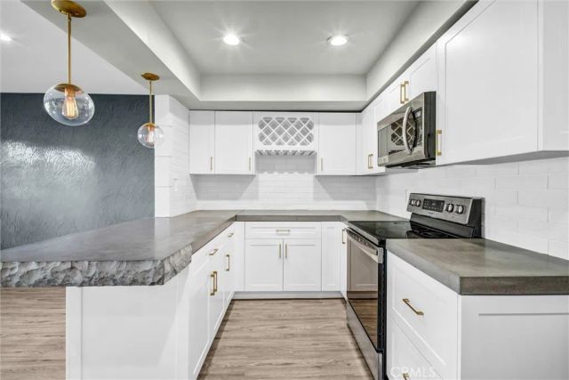 972 E California 304, Pasadena, CA 91106