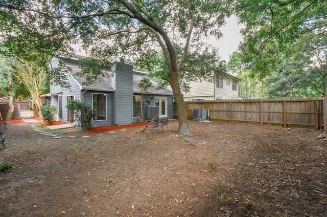 7726 Springville Drive, Houston, TX 77095