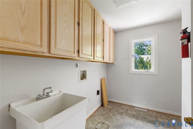 2409 Loreines Landing Ln, Henrico, VA 23233