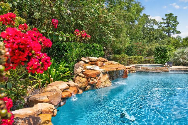 12546 Sharps Lane, Magnolia, TX 77354