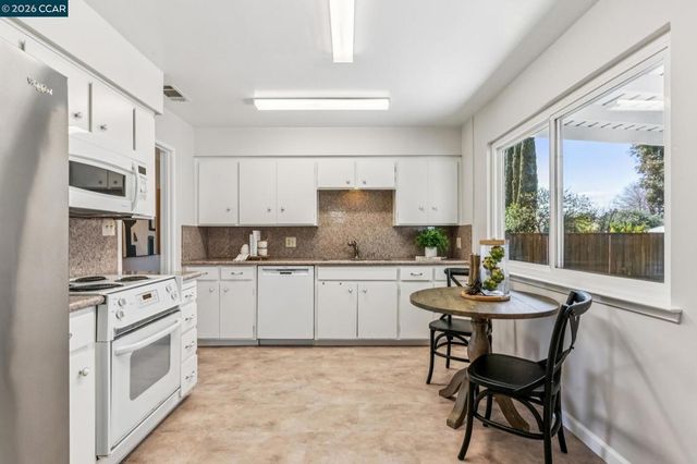 2819 2819 Kay Ave, Concord, CA 94520