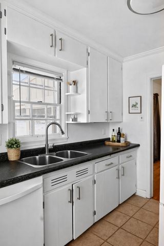 1649 Northwest Drive, Des Moines, IA 50310