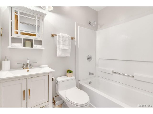 2438 W 35th Ave 3, Denver, CO 80211