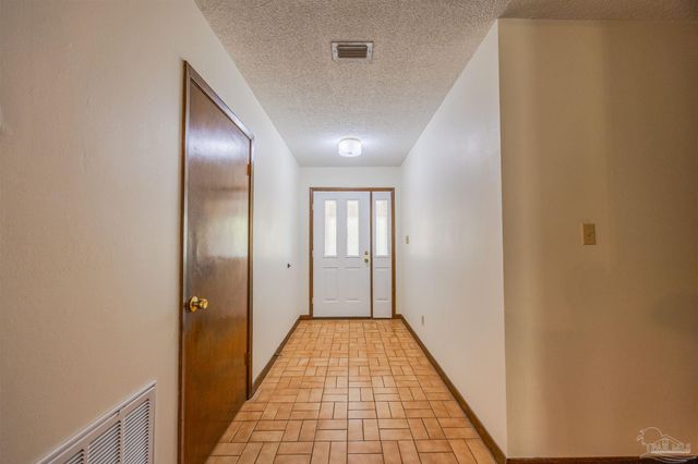 10011 Hollowbrook Dr, Pensacola, FL 32514