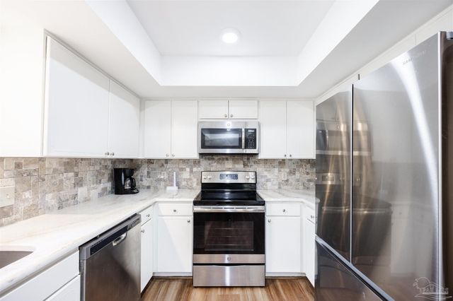 10011 Hollowbrook Dr, Pensacola, FL 32514