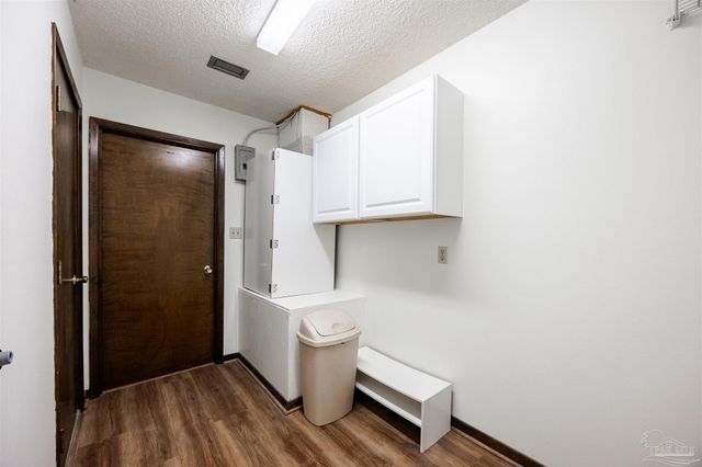 10011 Hollowbrook Dr, Pensacola, FL 32514