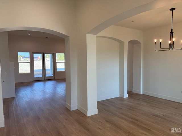 13507 Velma Pearl Way, Bakersfield, CA 93314