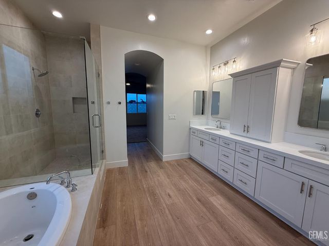 13507 Velma Pearl Way, Bakersfield, CA 93314