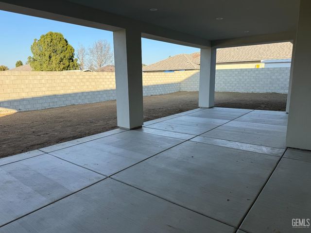 13507 Velma Pearl Way, Bakersfield, CA 93314