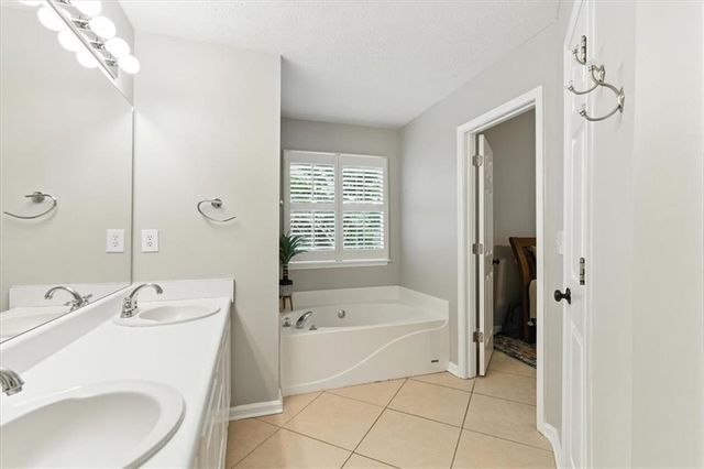 4514 Lake Park Drive, Acworth, GA 30101