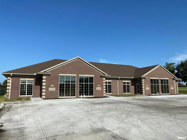 3648 UTICA RIDGE Road, Bettendorf, IA 52722