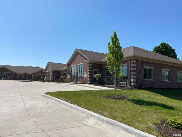 3648 UTICA RIDGE Road, Bettendorf, IA 52722