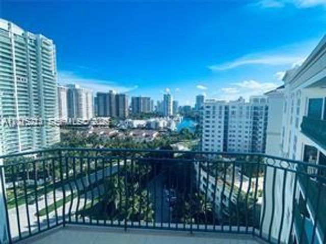 20000 E Country Club Dr TS07, Aventura, FL 33180