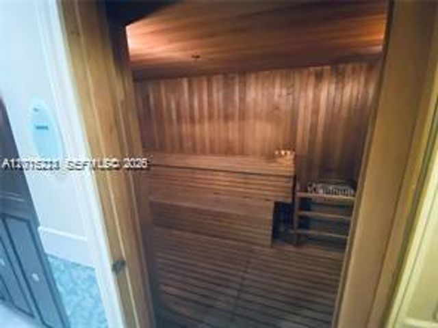 20000 E Country Club Dr TS07, Aventura, FL 33180