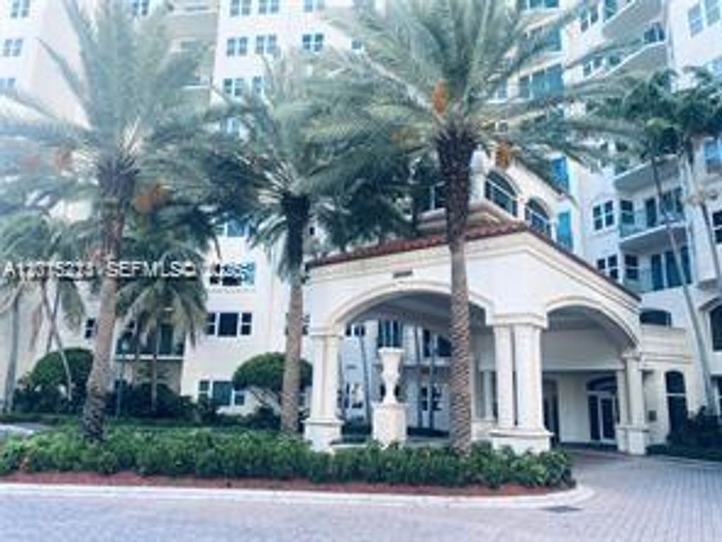 20000 E Country Club Dr TS07, Aventura, FL 33180