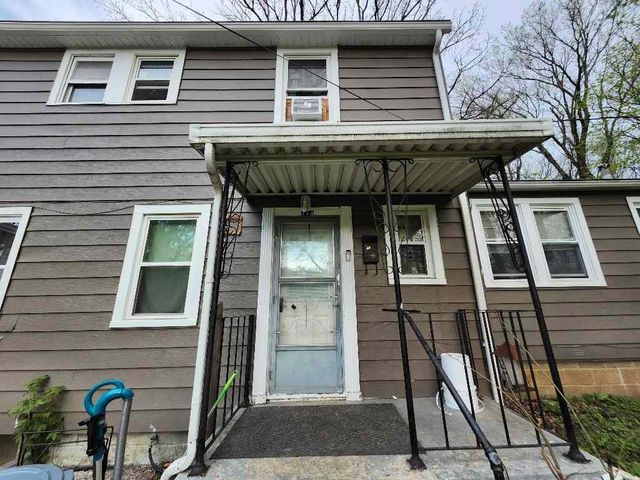 775 Manorcrest Drive, Kansas City, KS 66101
