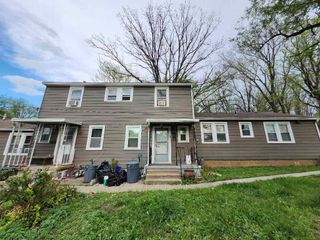 775 Manorcrest Drive, Kansas City, KS 66101