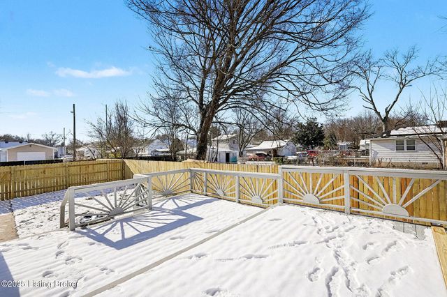 1412 Sale Ave, Louisville, KY 40215