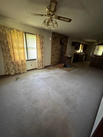 17 Sherwood Trail, Buffalo, MO 65622