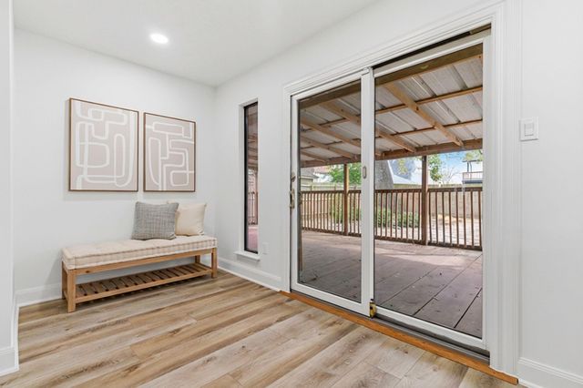 5 Devonshire Drive, Conroe, TX 77304