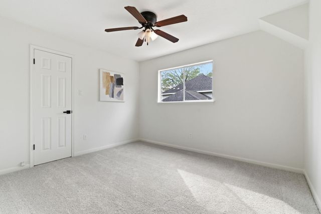 5 Devonshire Drive, Conroe, TX 77304