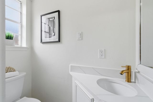 5 Devonshire Drive, Conroe, TX 77304