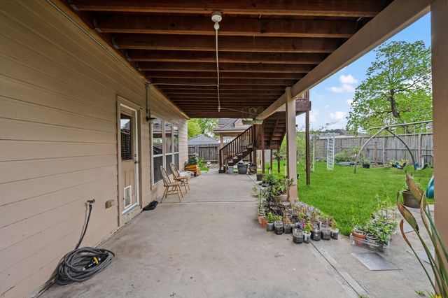 903 Northgate Springs Drive, Spring, TX 77373