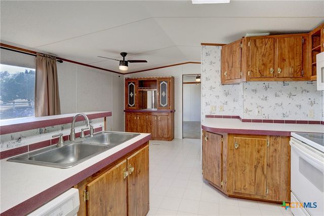 3697 FM 2808, Kempner, TX 76539