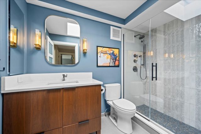 1633 2nd Street 508, Highland Park, IL 60035