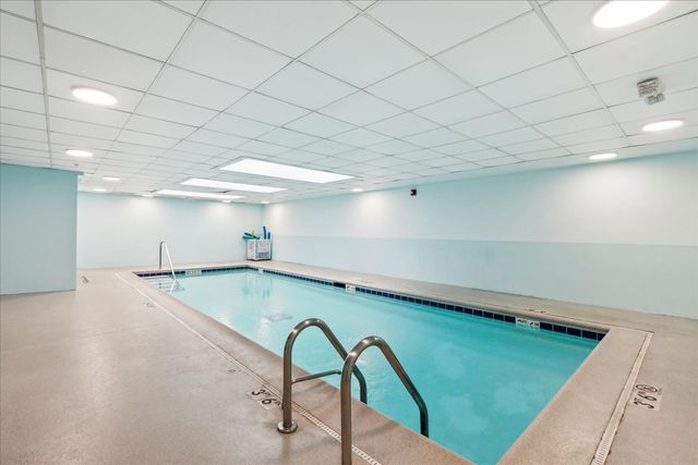 1633 2nd Street 508, Highland Park, IL 60035