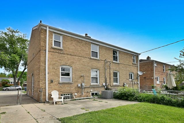 1653 Stockton Avenue, Des Plaines, IL 60018