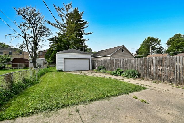 1653 Stockton Avenue, Des Plaines, IL 60018