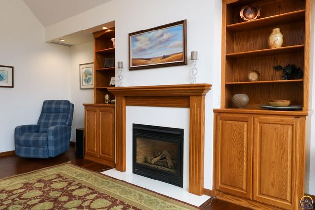 2901 West Lake Dr, Emporia, KS 66801