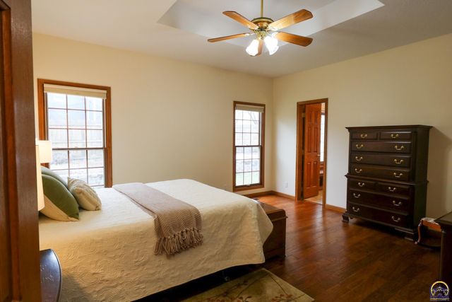 2901 West Lake Dr, Emporia, KS 66801